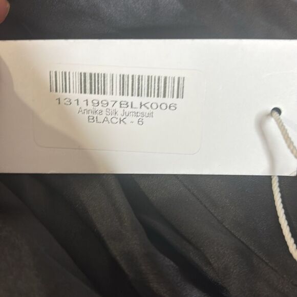 Reformation Annika Silk Jumpsuit size 6 NWT $328 - Picture 8 of 8